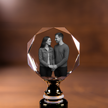 Octagonal Crystal Wine Stopper – Luxury Optical Crystal Gift